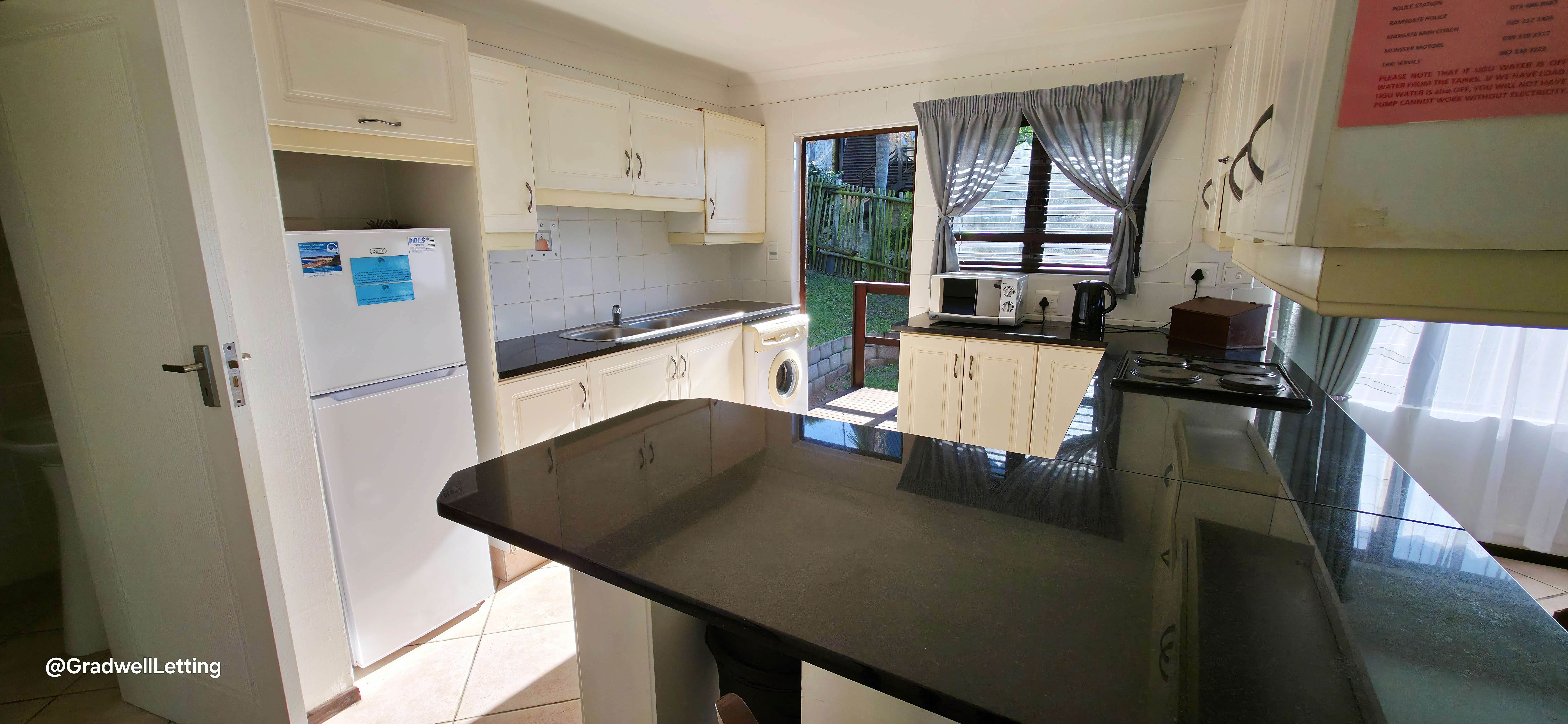 Kitchen – Beachwood Cottage