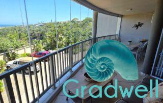 Enclosed patio right side – Praslin 5